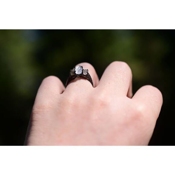 alternative raw diamond engagement rings, raw crystal size 4 5 6 7 8 8 9 10 11 - Picture 6 of 8